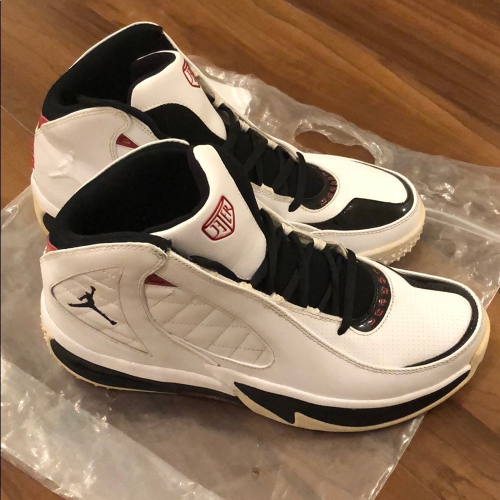 Jordan Jeter mid/high top for sale!